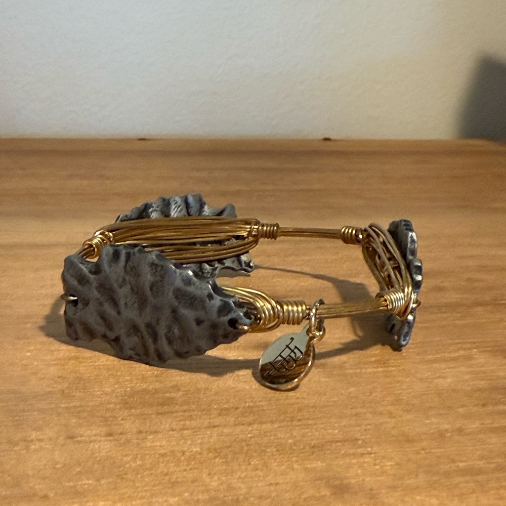 Bourbon and Boweties Arrowhead Bangle